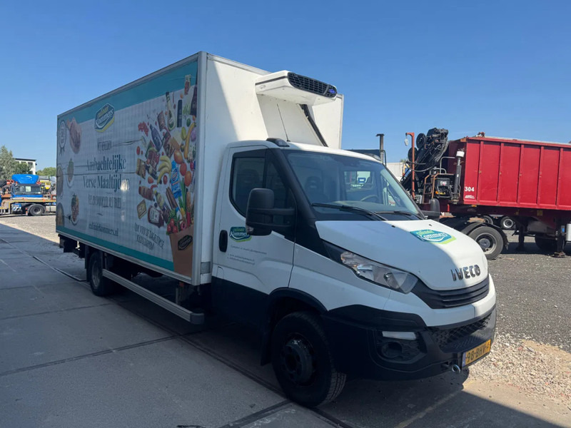 Iveco Daily 70 180pk 4X2 EURO 6 CARRIER COOLER DHOLLANDIA LIFT - Refrigerated truck: picture 3 Iveco Daily 70 180pk 4X2 EURO 6 CARRIER COOLER DHOLLANDIA LIFT - Refrigerated truck: picture 3