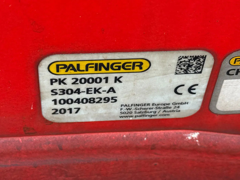 Crane truck Iveco Trakker 360 6X4 EURO 6 + PALFINGER PK20001K + REMOTE CONTROL: picture 12 Crane truck Iveco Trakker 360 6X4 EURO 6 + PALFINGER PK20001K + REMOTE CONTROL: picture 12