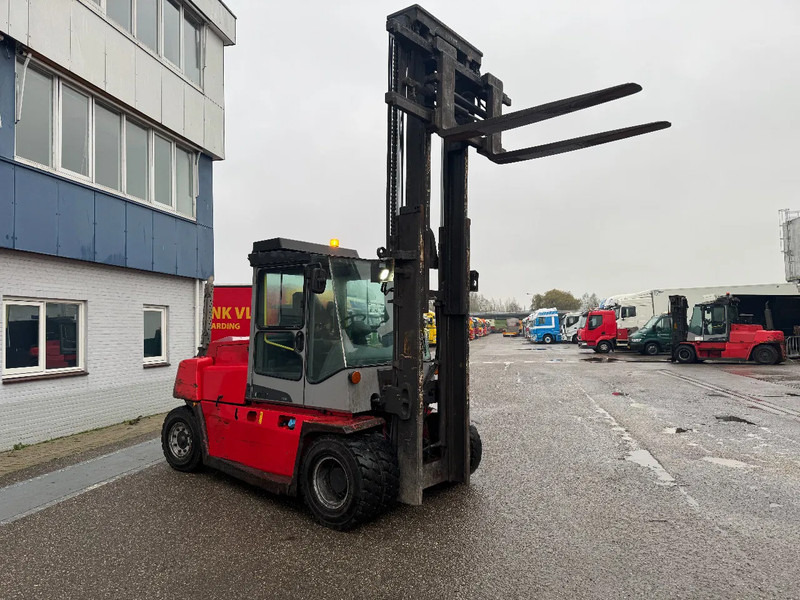 Kalmar DCF 80-9 8000 KG 2 STAGE MAST FORK POSITIONER DIESEL - Diesel forklift: picture 4 Kalmar DCF 80-9 8000 KG 2 STAGE MAST FORK POSITIONER DIESEL - Diesel forklift: picture 4