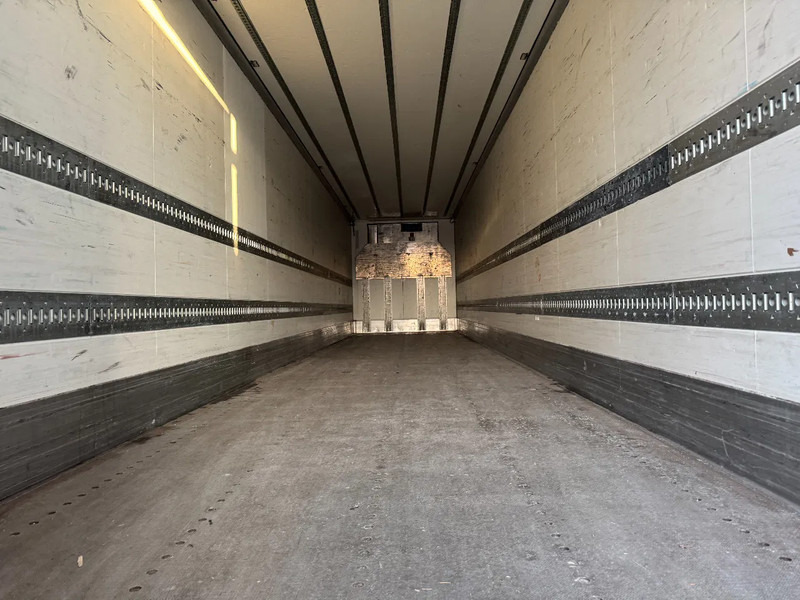 Refrigerated semi-trailer Krone SD THERMO KING SLX 200e + DHOLLANDIA 2000KG: picture 10