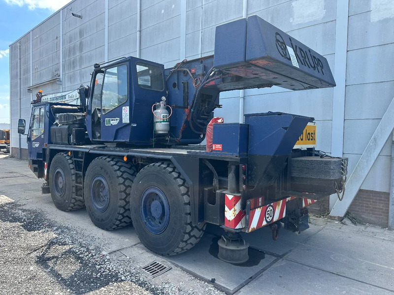 Krupp KMK3035, SWING AWAY BIFOLD JIB, NEW TYERS - All terrain crane: picture 4 Krupp KMK3035, SWING AWAY BIFOLD JIB, NEW TYERS - All terrain crane: picture 4