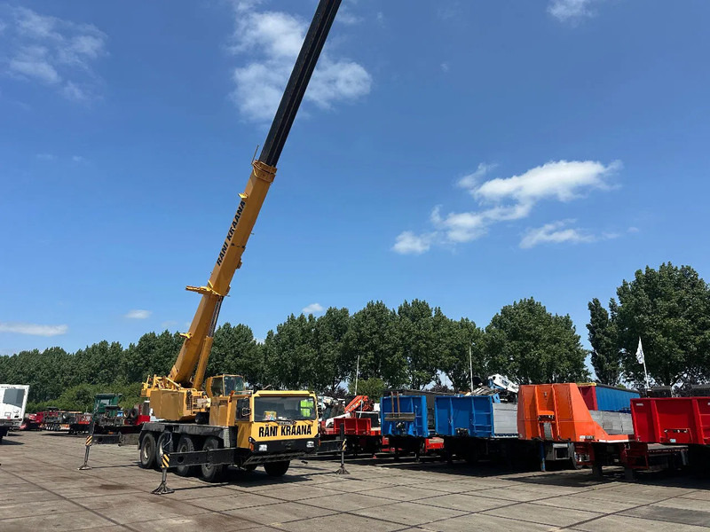 Liebherr LTM 1070 8X8 - All terrain crane: picture 1 Liebherr LTM 1070 8X8 - All terrain crane: picture 1