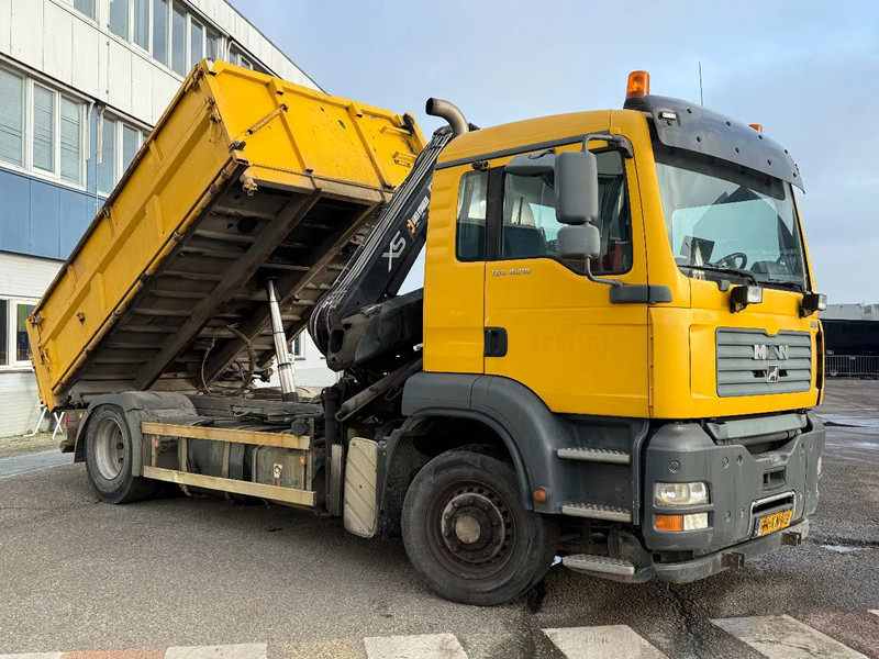 MAN TGA 18.310 4X4 + HIAB 122 ES-2 - DAMAGED CRANE - Crane truck: picture 1 MAN TGA 18.310 4X4 + HIAB 122 ES-2 - DAMAGED CRANE - Crane truck: picture 1