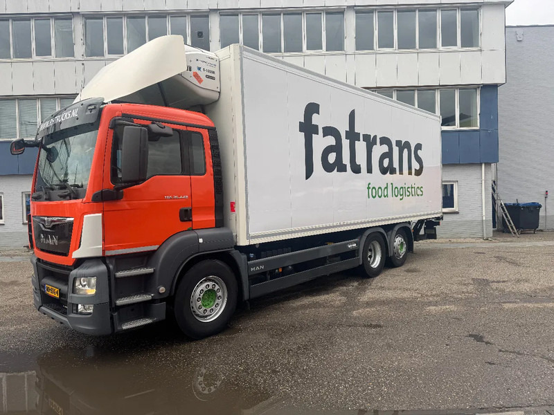 MAN TGS 26.440 6X2 EURO 6 THERMO KING + LOAD LIFT - Refrigerated truck: picture 1 MAN TGS 26.440 6X2 EURO 6 THERMO KING + LOAD LIFT - Refrigerated truck: picture 1