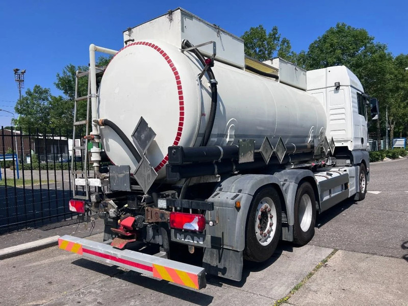 MAN TGX 26.560 6X2 EURO 6 - 11.500L VACUUM CLEANER - 2 COMPARTIMENTEN + INTARDER - Vacuum truck: picture 5 MAN TGX 26.560 6X2 EURO 6 - 11.500L VACUUM CLEANER - 2 COMPARTIMENTEN + INTARDER - Vacuum truck: picture 5