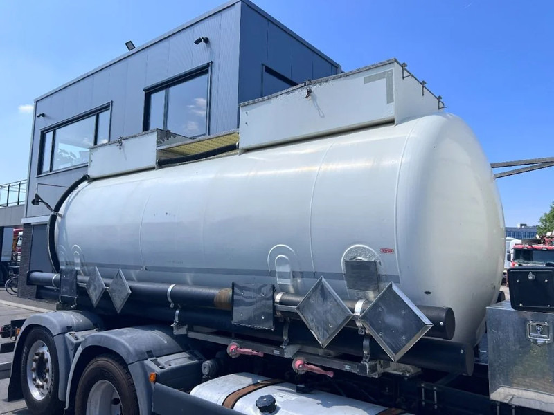 MAN TGX 26.560 6X2 EURO 6 - 11.500L VACUUM CLEANER - 2 COMPARTIMENTEN + INTARDER - Vacuum truck: picture 4 MAN TGX 26.560 6X2 EURO 6 - 11.500L VACUUM CLEANER - 2 COMPARTIMENTEN + INTARDER - Vacuum truck: picture 4