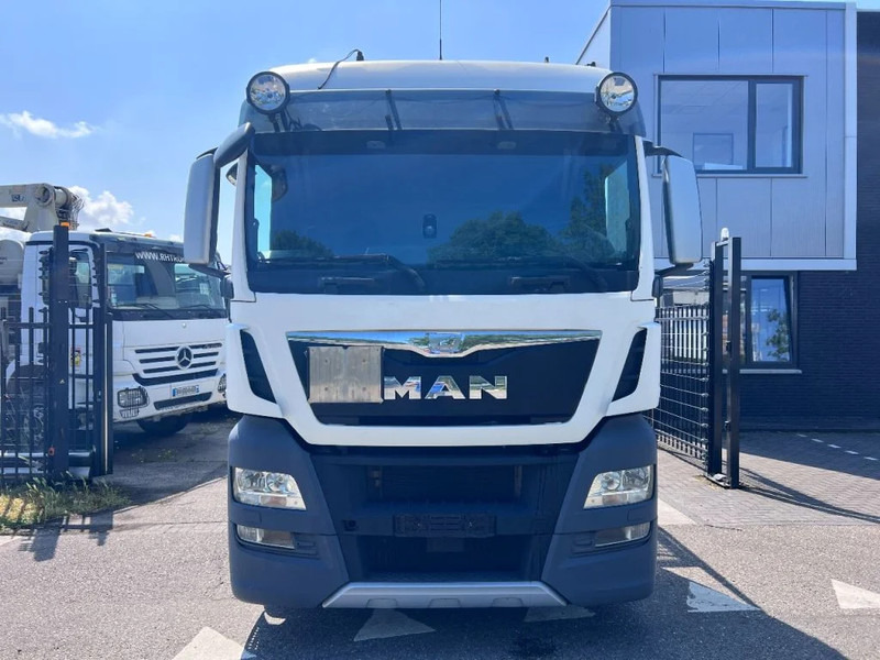 MAN TGX 26.560 6X2 EURO 6 - 11.500L VACUUM CLEANER - 2 COMPARTIMENTEN + INTARDER - Vacuum truck: picture 2 MAN TGX 26.560 6X2 EURO 6 - 11.500L VACUUM CLEANER - 2 COMPARTIMENTEN + INTARDER - Vacuum truck: picture 2