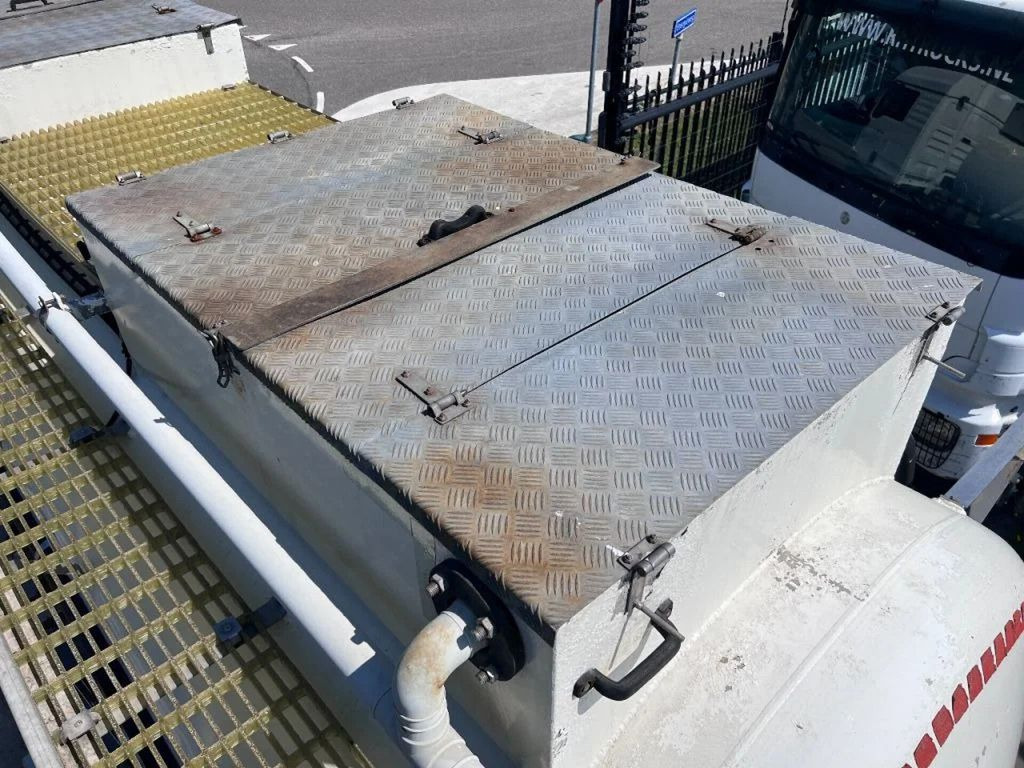 Vacuum truck MAN TGX 26.560 6X2 EURO 6 - 11.500L VACUUM CLEANER -: picture 14