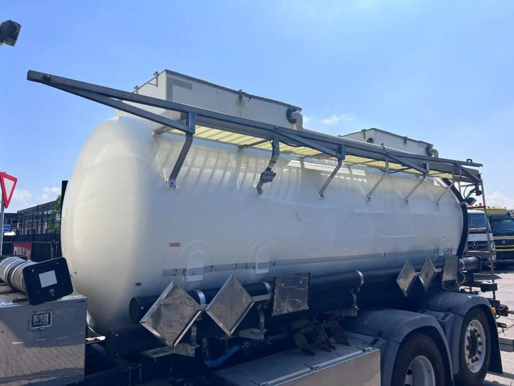 Vacuum truck MAN TGX 26.560 6X2 EURO 6 - 11.500L VACUUM CLEANER -: picture 8