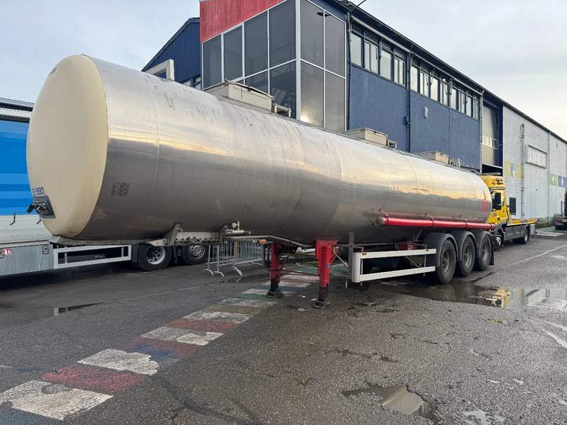 Magyar 3 COMPARTIMENTS BPW AXLES - Tanker semi-trailer: picture 1 Magyar 3 COMPARTIMENTS BPW AXLES - Tanker semi-trailer: picture 1