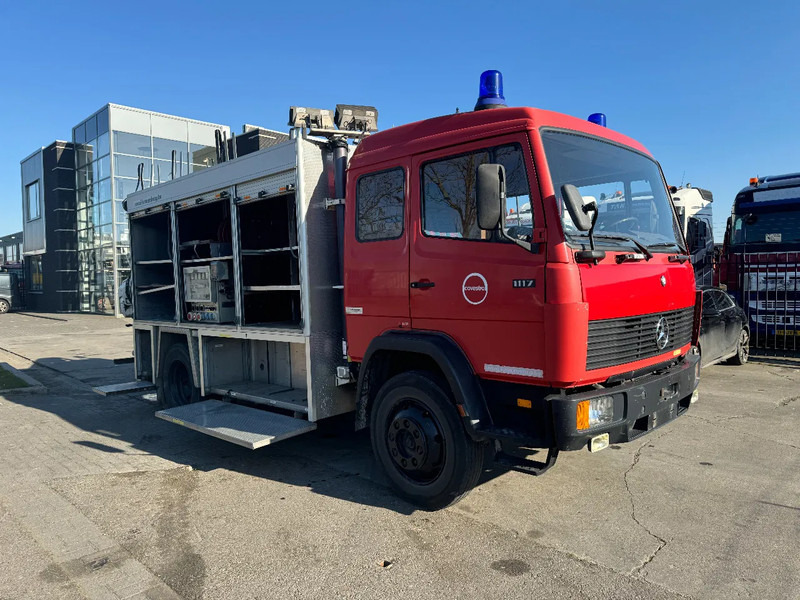 Mercedes-Benz 1117 4X2 FIRE TRUCK HIAB 050A ONLY 105787 KM - Fire engine: picture 5 Mercedes-Benz 1117 4X2 FIRE TRUCK HIAB 050A ONLY 105787 KM - Fire engine: picture 5