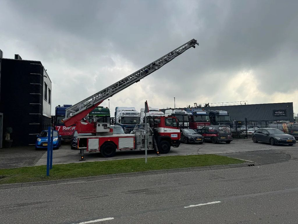 Mercedes-Benz 1120 OF MAGIRUS 24 METER + KORF + SLANGS - Fire engine: picture 4 Mercedes-Benz 1120 OF MAGIRUS 24 METER + KORF + SLANGS - Fire engine: picture 4