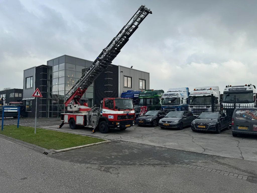Mercedes-Benz 1120 OF MAGIRUS 24 METER + KORF + SLANGS - Fire engine: picture 1 Mercedes-Benz 1120 OF MAGIRUS 24 METER + KORF + SLANGS - Fire engine: picture 1