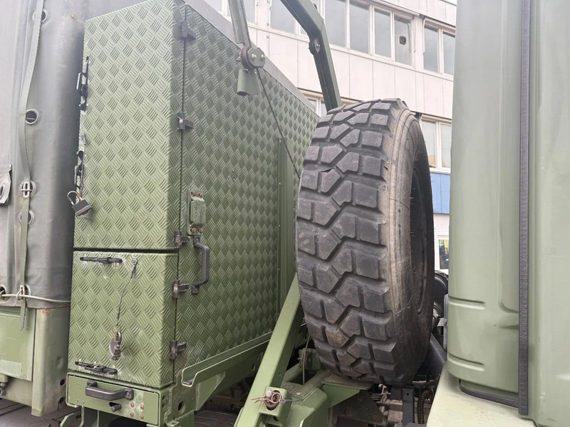 Mercedes-Benz ATEGO 1018 A 4X4 ONLY 63965 KM - Curtain side truck: picture 4 Mercedes-Benz ATEGO 1018 A 4X4 ONLY 63965 KM - Curtain side truck: picture 4