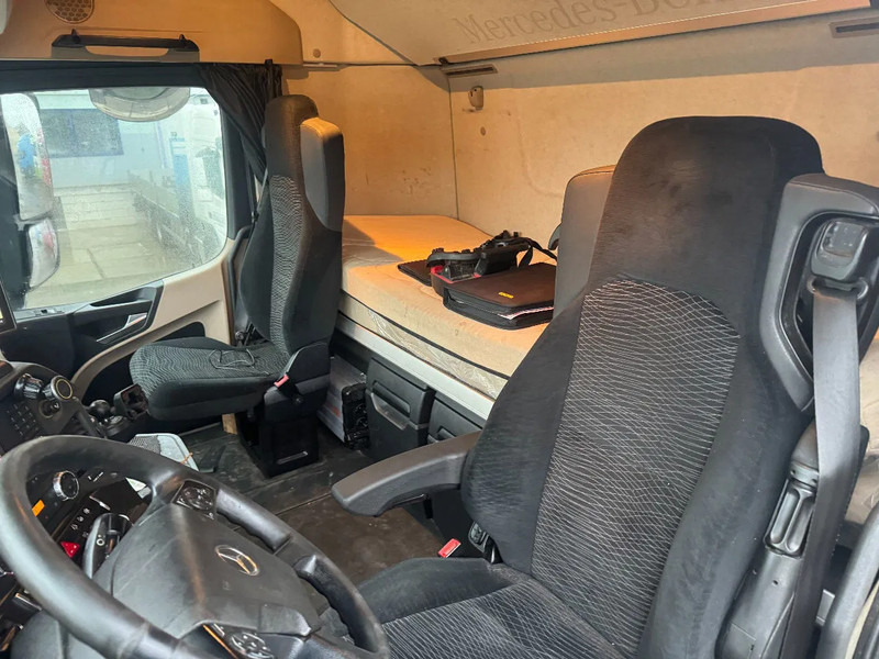 Crane truck Mercedes-Benz Actros 2645 PALFINGER PK 19 + REMOTE CONTROL + ROYEN HANGER COMPLETE 2017!: picture 12 Crane truck Mercedes-Benz Actros 2645 PALFINGER PK 19 + REMOTE CONTROL + ROYEN HANGER COMPLETE 2017!: picture 12