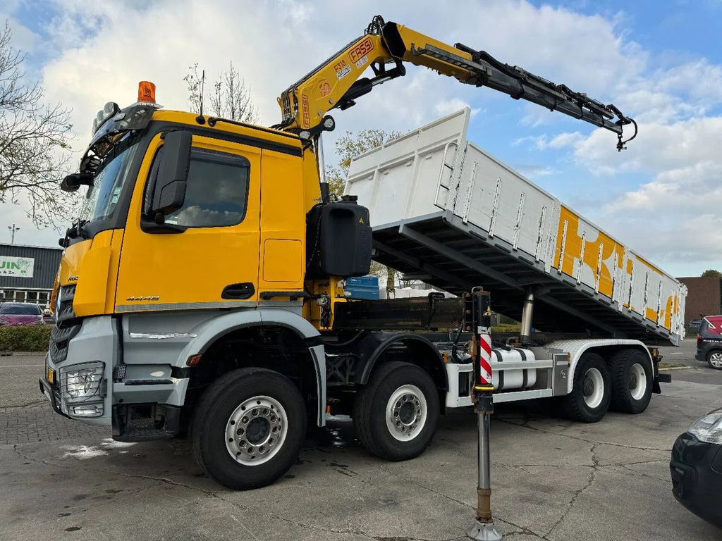Mercedes-Benz Arocs 4448 8X4 + EURO 6 + FASSI F315 + REMOTE + - Crane truck, Tipper: picture 2 Mercedes-Benz Arocs 4448 8X4 + EURO 6 + FASSI F315 + REMOTE + - Crane truck, Tipper: picture 2