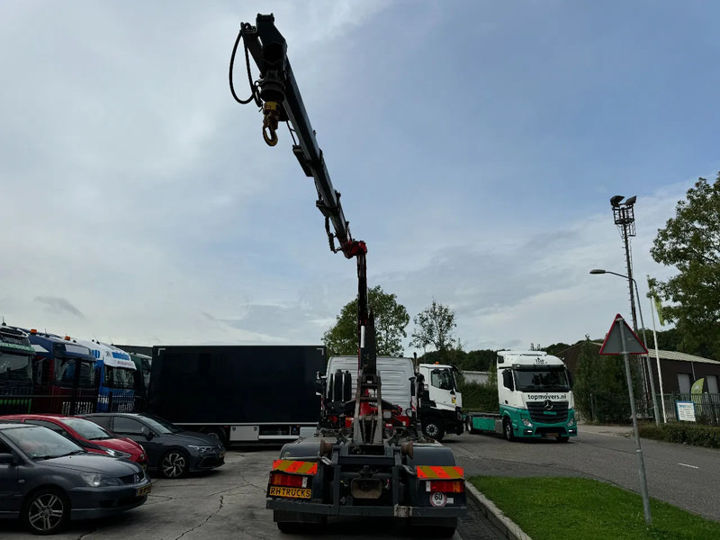 Crane truck Mercedes-Benz Atego 1923 + 2011 FASSI F110 + 2011 VDS HOOKLIFT: picture 6 Crane truck Mercedes-Benz Atego 1923 + 2011 FASSI F110 + 2011 VDS HOOKLIFT: picture 6