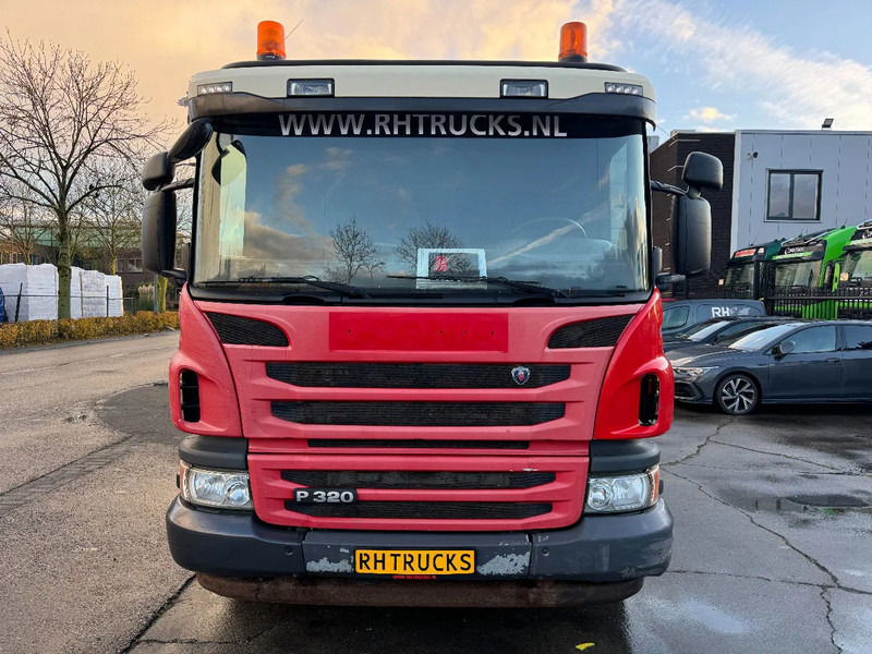 Scania P320 6X2 - EURO 6 + HIAB XS 144 HIPRO + REMOTE + HIAB HOOK + RETARDER - Crane truck: picture 3 Scania P320 6X2 - EURO 6 + HIAB XS 144 HIPRO + REMOTE + HIAB HOOK + RETARDER - Crane truck: picture 3