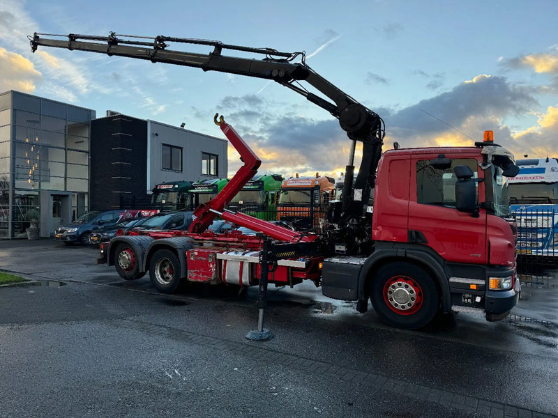 Scania P320 6X2 - EURO 6 + HIAB XS 144 HIPRO + REMOTE + HIAB HOOK + RETARDER - Crane truck: picture 1 Scania P320 6X2 - EURO 6 + HIAB XS 144 HIPRO + REMOTE + HIAB HOOK + RETARDER - Crane truck: picture 1