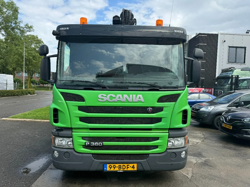 Scania P360 8X2 - HIAB 211BW-3 + FAUN VARIOPRESS - ONLY 198.135 KM - Refuse truck: picture 4 Scania P360 8X2 - HIAB 211BW-3 + FAUN VARIOPRESS - ONLY 198.135 KM - Refuse truck: picture 4