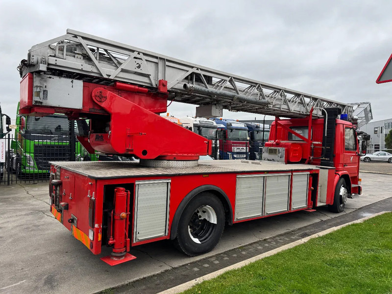 Scania P82 4X2 - FIRE TRUCK - 30M LIFT - Fire engine: picture 4 Scania P82 4X2 - FIRE TRUCK - 30M LIFT - Fire engine: picture 4