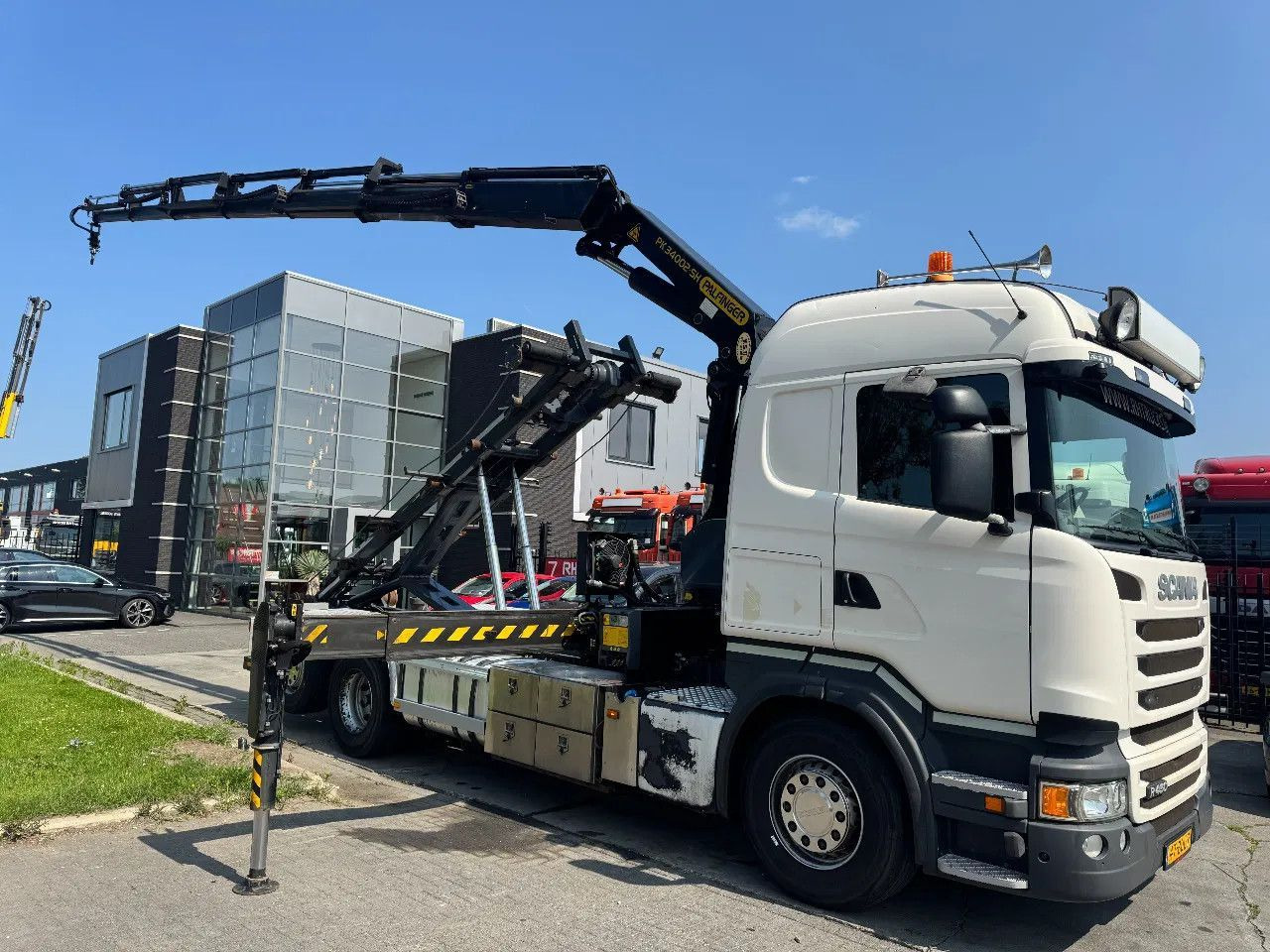 Scania R450 6X2 - EURO 6 + PALFINGER PK 32002-SH + REMO - Hook lift truck, Crane truck: picture 3 Scania R450 6X2 - EURO 6 + PALFINGER PK 32002-SH + REMO - Hook lift truck, Crane truck: picture 3