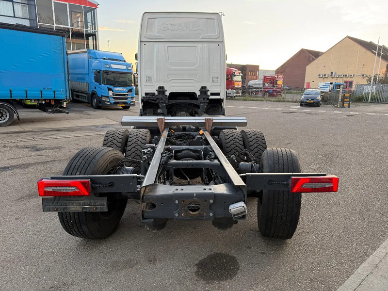 Scania R500 NGS 6X2 - ONLY 205.204 KM + STEERING & LIFTING AXLE - Cab chassis truck: picture 5 Scania R500 NGS 6X2 - ONLY 205.204 KM + STEERING & LIFTING AXLE - Cab chassis truck: picture 5