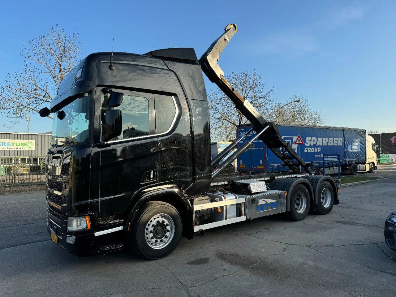 Scania R580 V8 NGS 6X2 EURO 6 VDL 20T HOOK - Hook lift truck: picture 3 Scania R580 V8 NGS 6X2 EURO 6 VDL 20T HOOK - Hook lift truck: picture 3