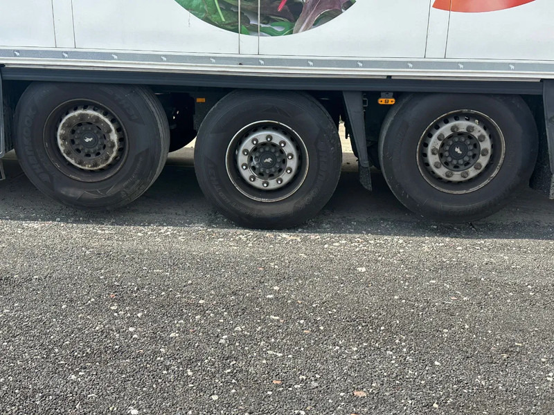 Refrigerated semi-trailer Schmitz Cargobull SCB*S3B THERMO KING SLX300E 3 AXLE: picture 9 Refrigerated semi-trailer Schmitz Cargobull SCB*S3B THERMO KING SLX300E 3 AXLE: picture 9