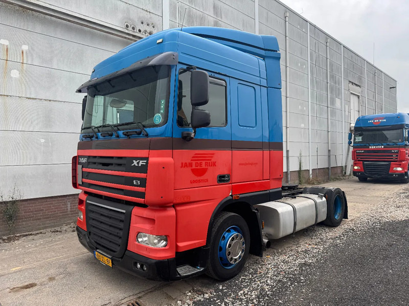 DAF XF 105.410 4X2 MEGA STANDKLIMA AIRCO - Tractor unit: picture 1 DAF XF 105.410 4X2 MEGA STANDKLIMA AIRCO - Tractor unit: picture 1