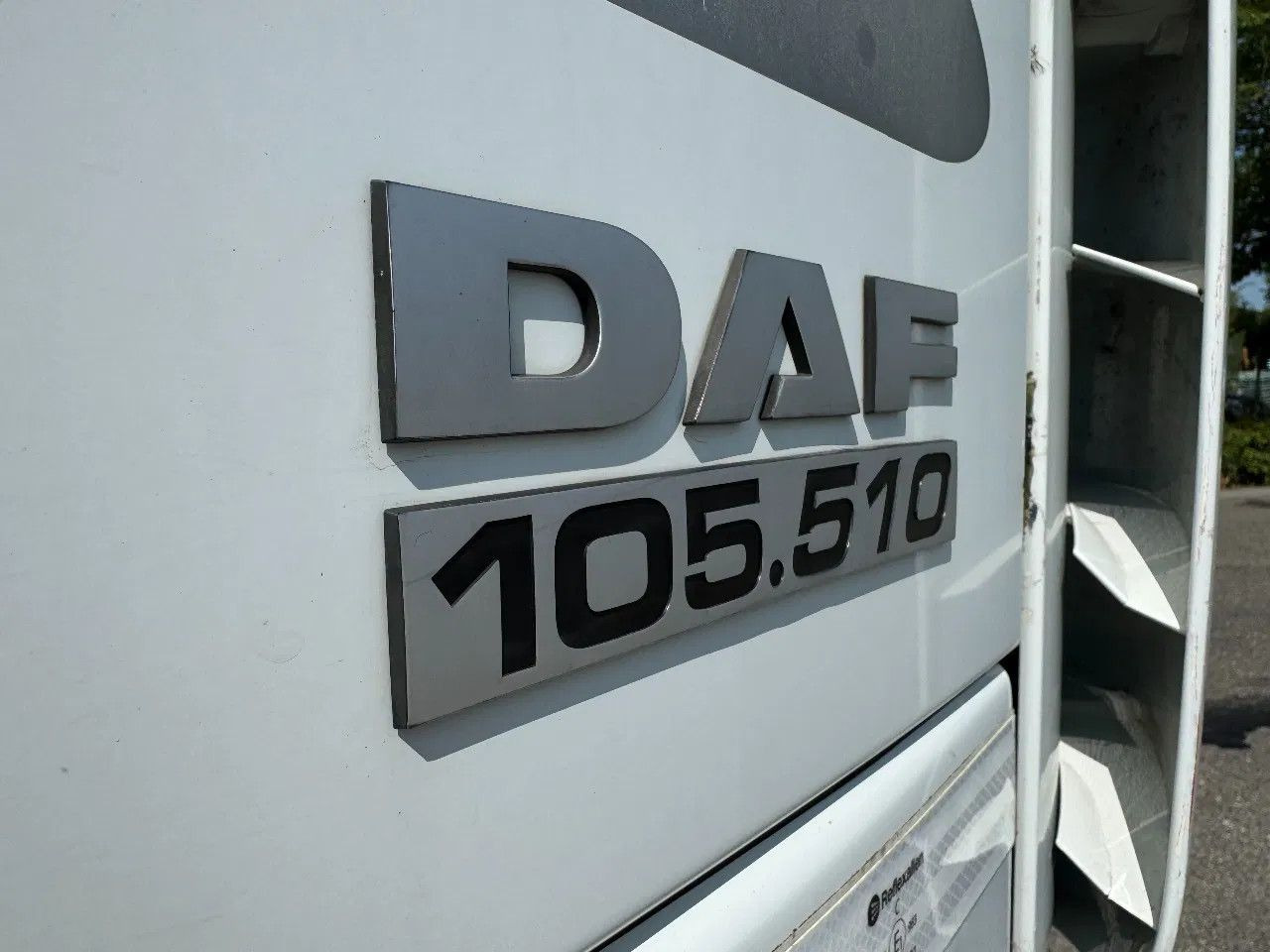 DAF XF 105.510 4X2 SKIRTS ADR RETARDER STANDKLIMA - Tractor unit: picture 5 DAF XF 105.510 4X2 SKIRTS ADR RETARDER STANDKLIMA - Tractor unit: picture 5