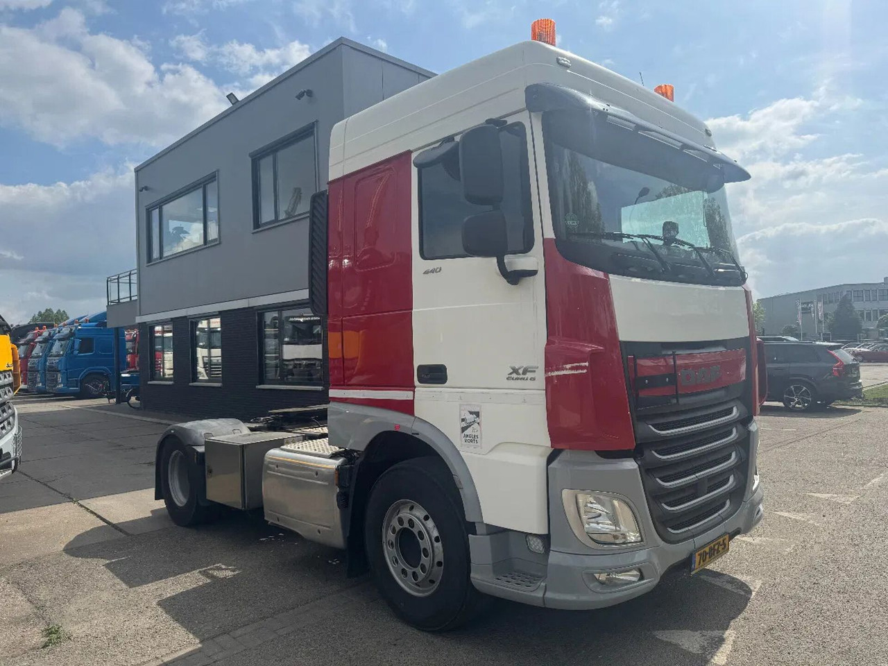 DAF XF 440 4X2 EURO 6 STANDKLIMA NIGHT LOCK - Tractor unit: picture 3 DAF XF 440 4X2 EURO 6 STANDKLIMA NIGHT LOCK - Tractor unit: picture 3