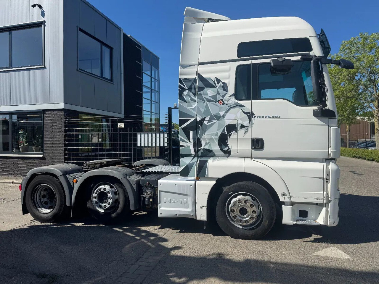 MAN TGX 26.460 6X2 EURO 6 + RETARDER - ONLY 643.422 - Tractor unit: picture 5 MAN TGX 26.460 6X2 EURO 6 + RETARDER - ONLY 643.422 - Tractor unit: picture 5