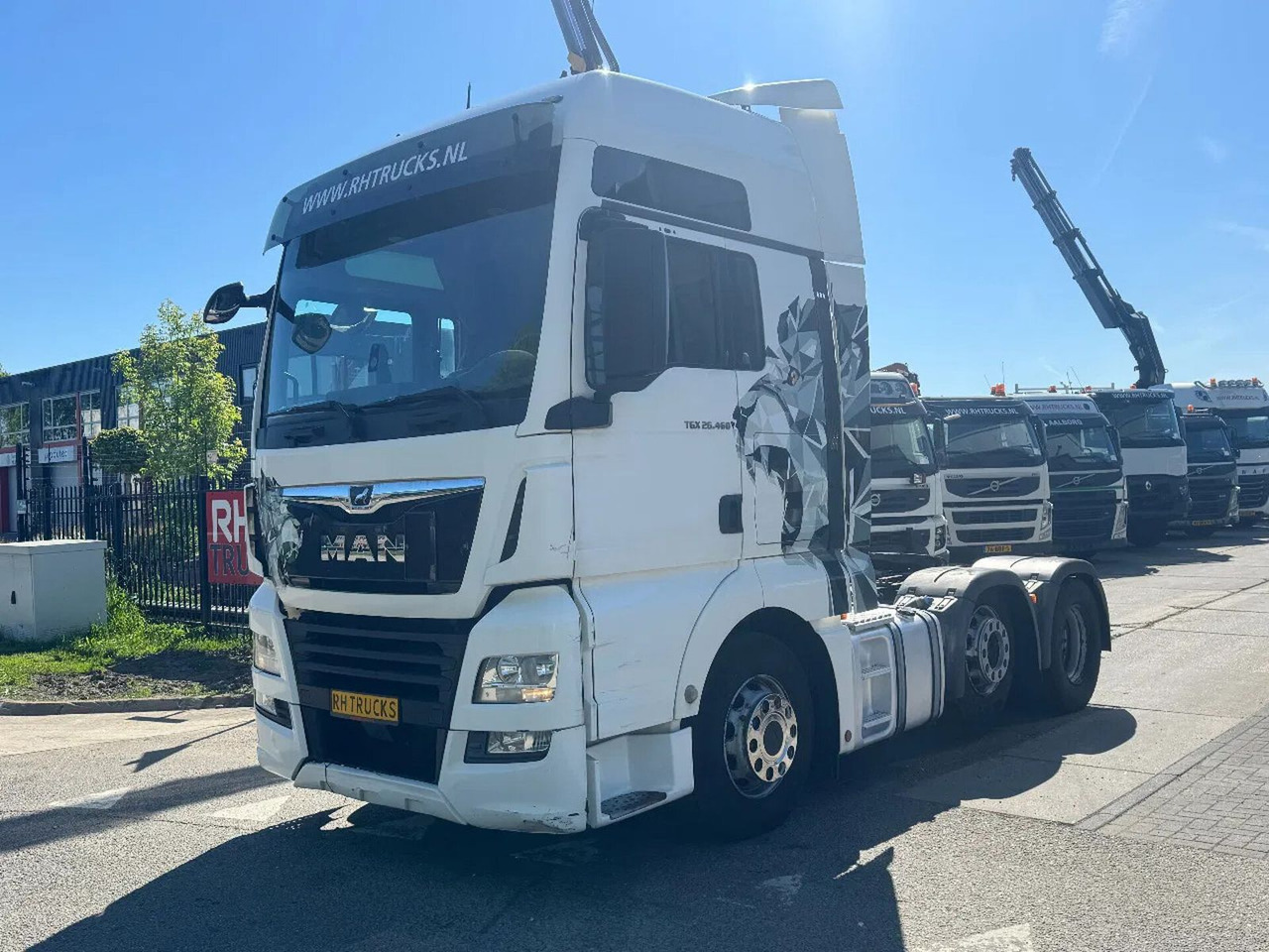 MAN TGX 26.460 6X2 EURO 6 + RETARDER - ONLY 643.422 - Tractor unit: picture 1 MAN TGX 26.460 6X2 EURO 6 + RETARDER - ONLY 643.422 - Tractor unit: picture 1