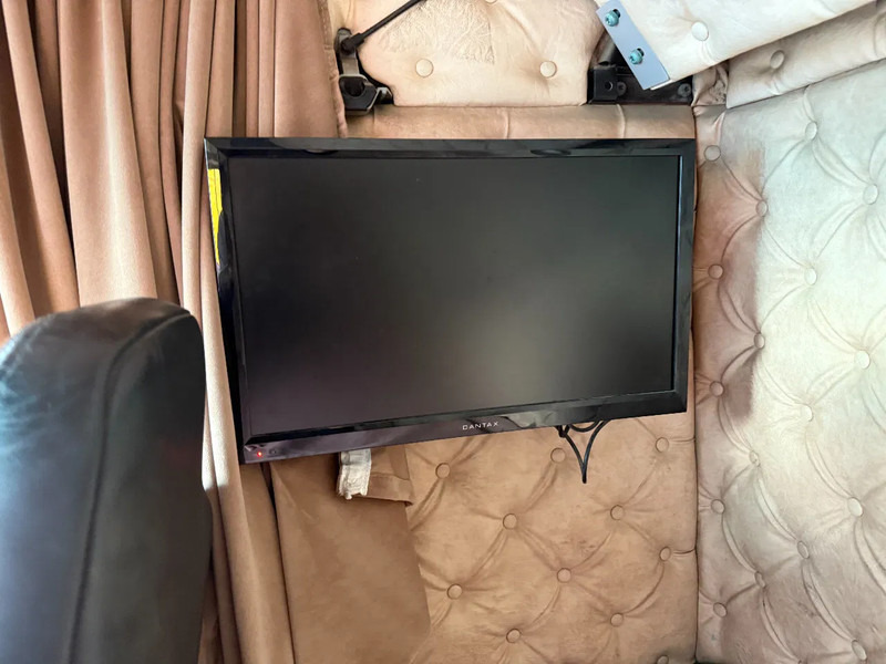 Tractor unit MAN TGX 41.540 8X4 180 TON+ RETARDER + PTO HYDRAULICS: picture 19 Tractor unit MAN TGX 41.540 8X4 180 TON+ RETARDER + PTO HYDRAULICS: picture 19