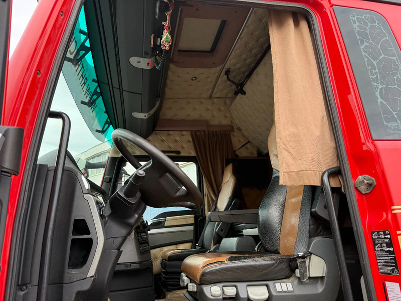 Tractor unit MAN TGX 41.540 8X4 180 TON+ RETARDER + PTO HYDRAULICS: picture 12 Tractor unit MAN TGX 41.540 8X4 180 TON+ RETARDER + PTO HYDRAULICS: picture 12