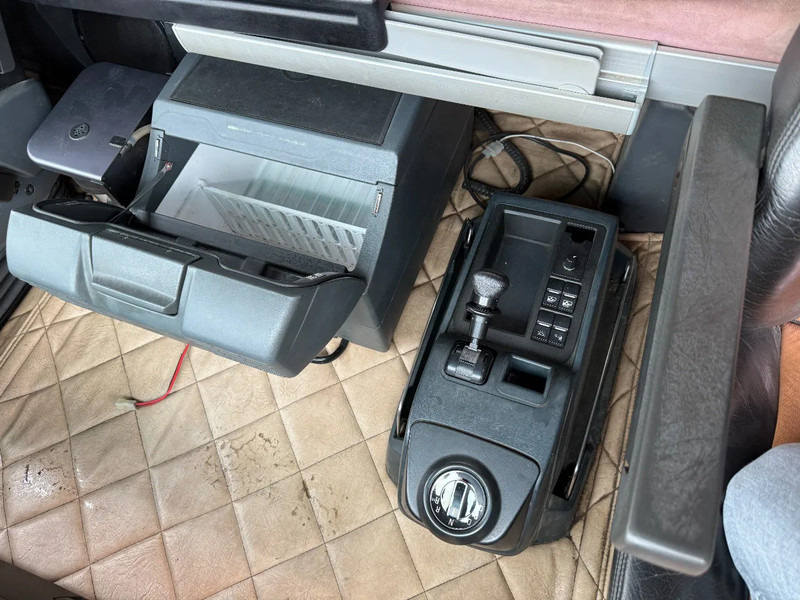 Tractor unit MAN TGX 41.540 8X4 180 TON+ RETARDER + PTO HYDRAULICS: picture 20 Tractor unit MAN TGX 41.540 8X4 180 TON+ RETARDER + PTO HYDRAULICS: picture 20