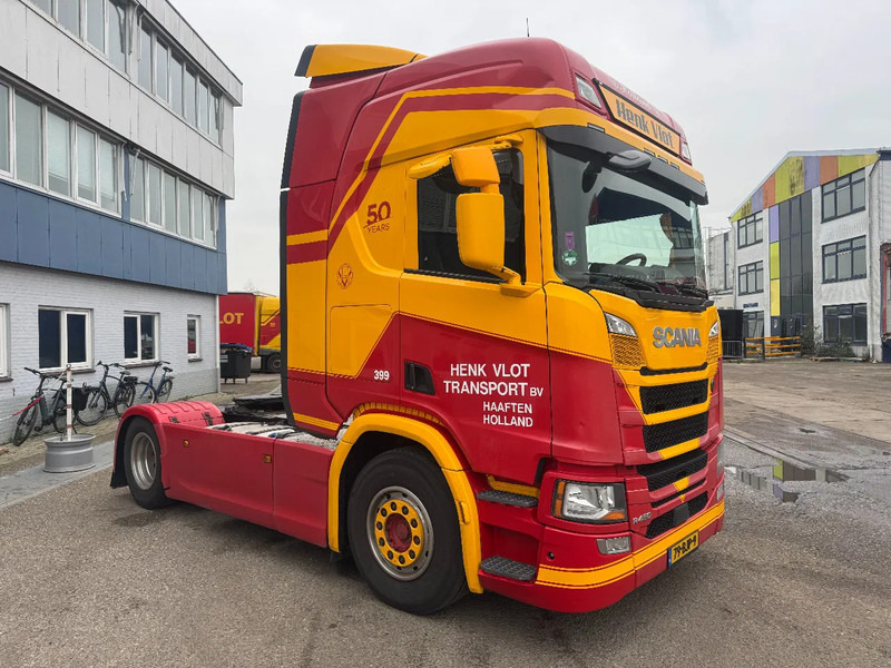 Scania R450 4X2 EURO 6 ADR SKIRTS DOUBLE TANK - Tractor unit: picture 3 Scania R450 4X2 EURO 6 ADR SKIRTS DOUBLE TANK - Tractor unit: picture 3