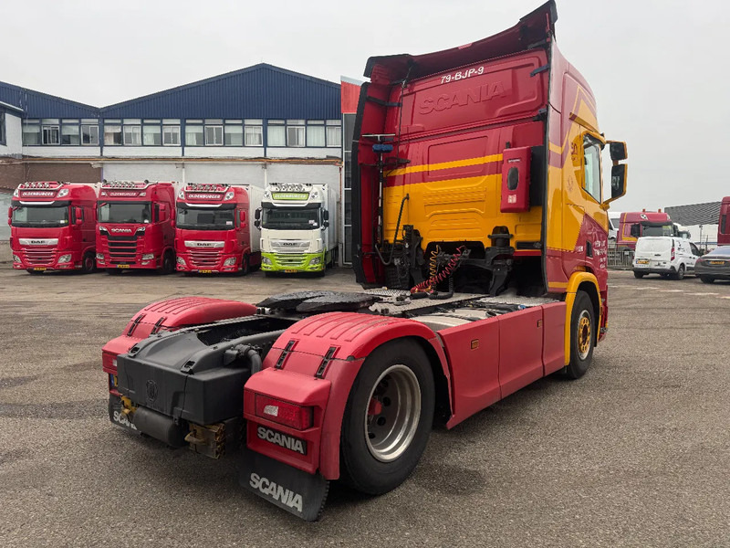 Scania R450 4X2 EURO 6 ADR SKIRTS DOUBLE TANK - Tractor unit: picture 5 Scania R450 4X2 EURO 6 ADR SKIRTS DOUBLE TANK - Tractor unit: picture 5
