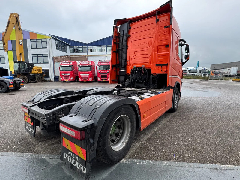Volvo FH 460 4X2 EURO 6 KB CHASSIS SKIRTS STANDKLIMA - Tractor unit: picture 5 Volvo FH 460 4X2 EURO 6 KB CHASSIS SKIRTS STANDKLIMA - Tractor unit: picture 5