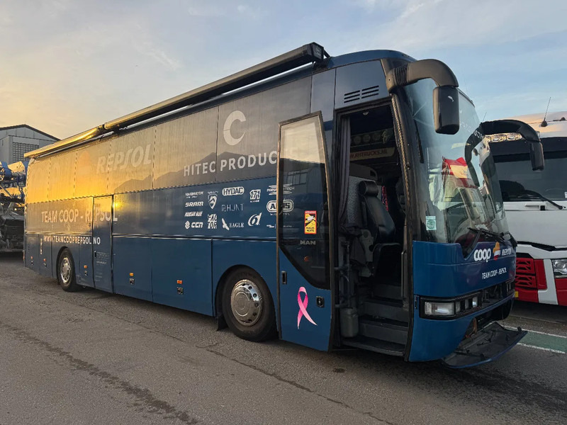 MAN NEOMAN ENGINE AND GEARBOX BROKEN LIVING ROOM + KITCHEN + DOUCHE - Truck: picture 1 MAN NEOMAN ENGINE AND GEARBOX BROKEN LIVING ROOM + KITCHEN + DOUCHE - Truck: picture 1