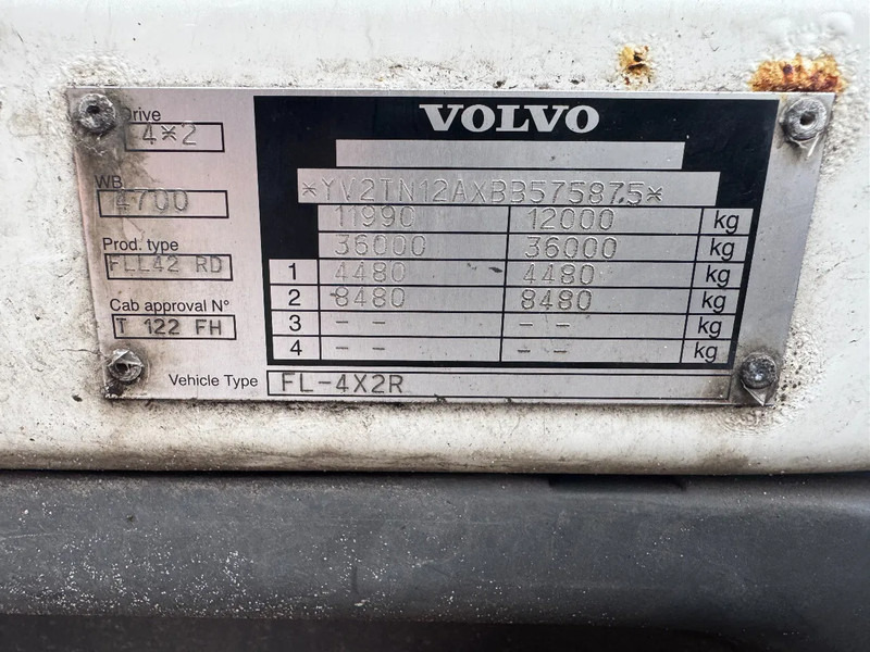 Box truck Volvo FL 12.240 4X2 EURO 5 CLOSED BOX TÜV TILL 12-2026: picture 16 Box truck Volvo FL 12.240 4X2 EURO 5 CLOSED BOX TÜV TILL 12-2026: picture 16