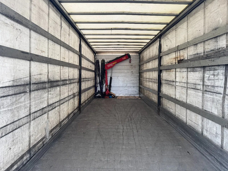 Volvo FL 250 4X2 EURO 6 + FASSI MICRO M25A.12 - Curtain side truck, Crane truck: picture 5 Volvo FL 250 4X2 EURO 6 + FASSI MICRO M25A.12 - Curtain side truck, Crane truck: picture 5