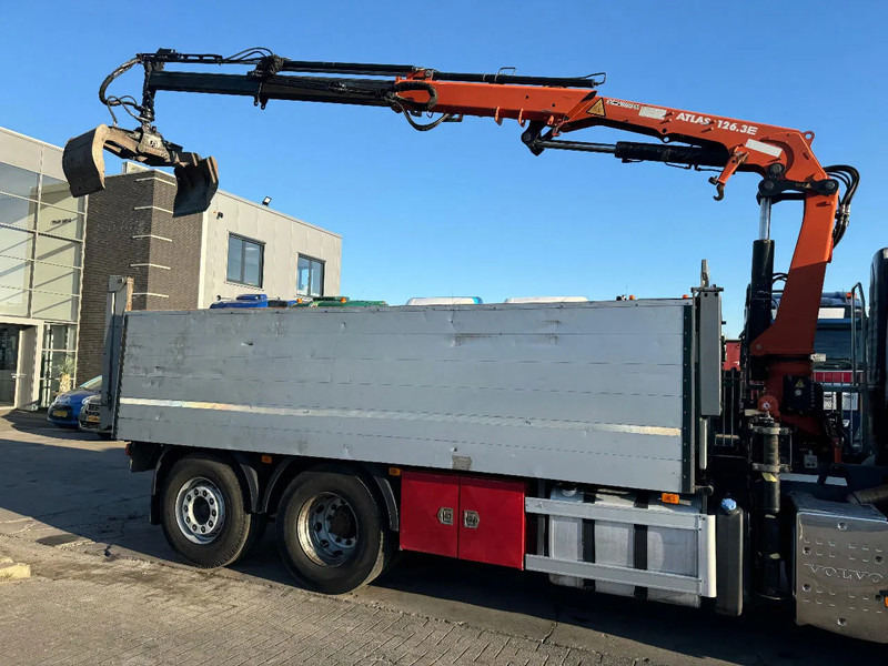 Volvo FM 330 6X2 - EURO 5 + ATLAS 126.3E A2 + REMOTE + LIFT/STEERING AXLE - Crane truck: picture 3 Volvo FM 330 6X2 - EURO 5 + ATLAS 126.3E A2 + REMOTE + LIFT/STEERING AXLE - Crane truck: picture 3
