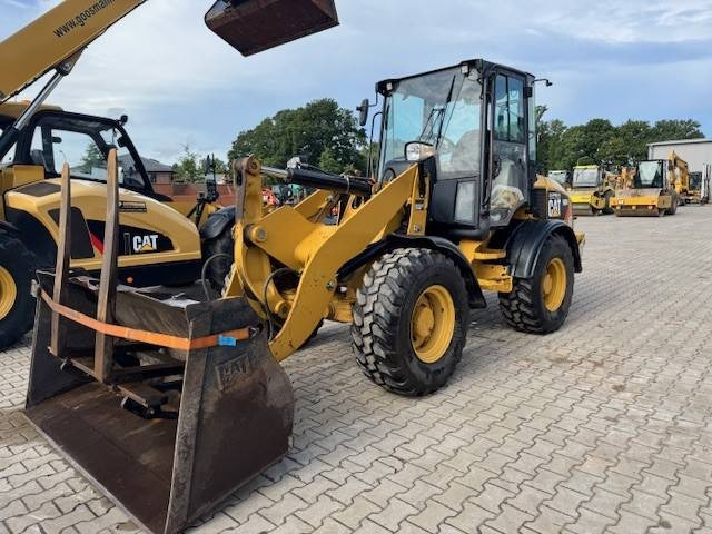 CAT 908 H - Wheel loader: picture 1 CAT 908 H - Wheel loader: picture 1