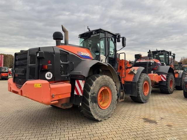 Hitachi ZW 250-6 - Wheel loader: picture 1 Hitachi ZW 250-6 - Wheel loader: picture 1