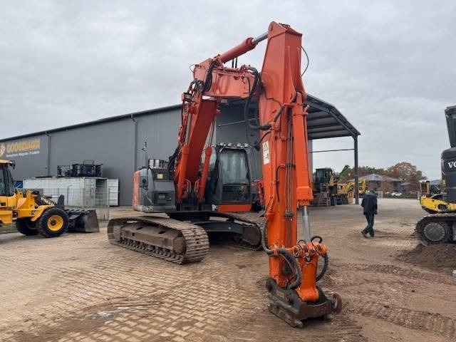 Crawler excavator Hitachi ZX 225 US LC: picture 6 Crawler excavator Hitachi ZX 225 US LC: picture 6