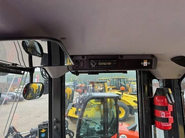 Komatsu WA 320 - Wheel loader: picture 3 Komatsu WA 320 - Wheel loader: picture 3