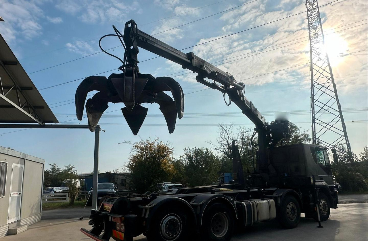 Motrice Iveco scarrabile con gru caricante - Hook lift truck, Crane truck: picture 3 Motrice Iveco scarrabile con gru caricante - Hook lift truck, Crane truck: picture 3