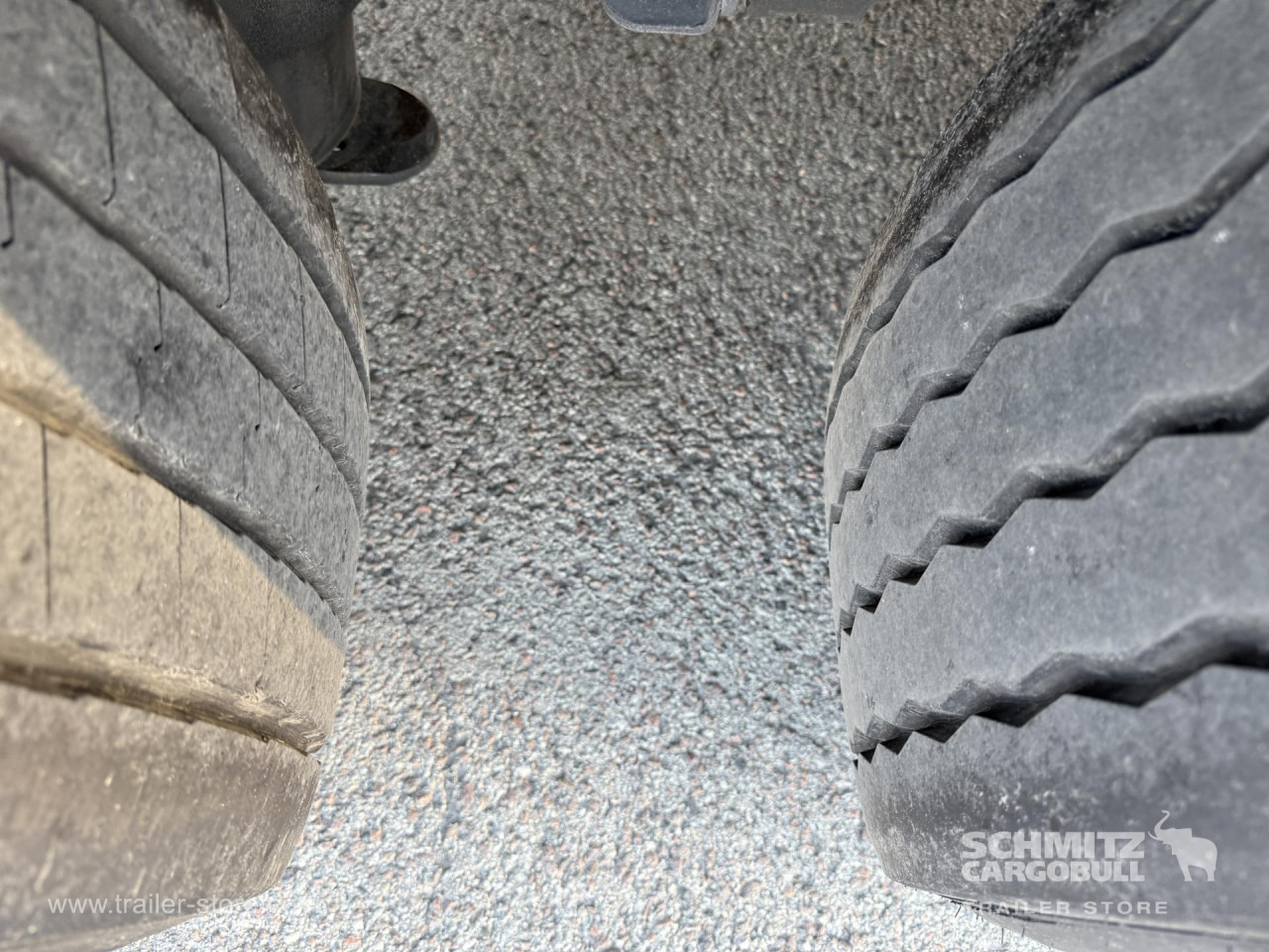 SCHMITZ Curtainsider Standard - Curtainsider semi-trailer: picture 5 SCHMITZ Curtainsider Standard - Curtainsider semi-trailer: picture 5